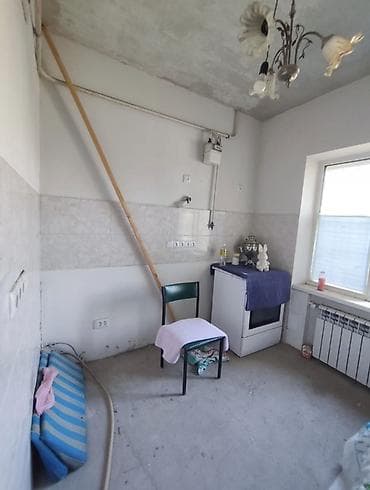 Батирлер: 2 бөлмө, 48 м², Пишпек 105-серия, 1 кабат, Жаңы ремонт — 3