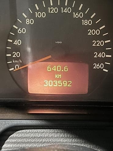 mini ev: Mercedes-Benz E-Class: 2001 г., 3.2 л, Автомат, Бензин, Седан — 10