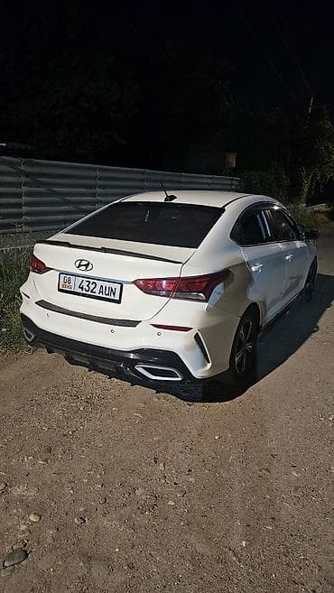 Hyundai Solaris: 2017 г., 1.6 л, Автомат, Бензин, Седан