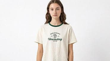 футболка с камнями: Футболки в хорошем состоянии, хлопок, размер стандарт. Любая за 300 — 2