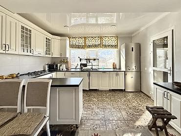 пл: Коттедж, 250 м², 4 комнаты, Риэлтор — 6