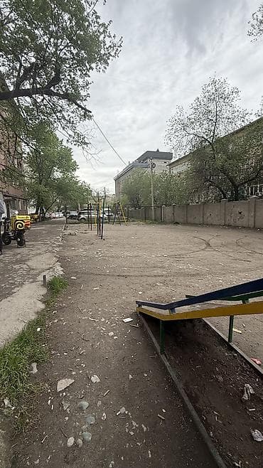 flat osh: 13 м² — 3