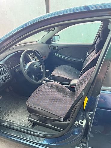 dodge chalanger: Toyota Avensis: 2002 г., 1.8 л, Механика, Бензин, Седан — 4