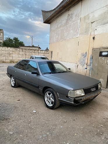 каробка вольво: Audi 100: 1989 г., 2.3 л, Механика, Газ, Седан — 1
