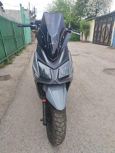 зеркало скутера: Скутер/мопед Аренда Основные особенности: - Передняя оптика — 2