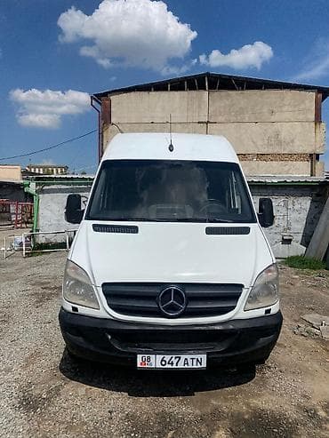 10 r20: Грузовик, Mercedes-Benz, Стандарт, 4 т, Б/у — 2