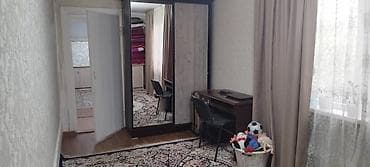 Батирлер: 3 бөлмө, 58 м², 3-мкр 104-серия, 4 кабат, Эски ремонт — 5