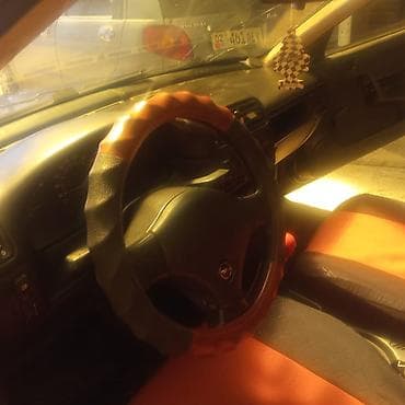 е 190: Opel Vectra: 1992 г., 1.8 л, Механика, Седан — 6