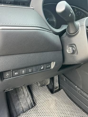 tayota progres: Toyota Venza: 2021 г., Гибрид, Кроссовер — 10