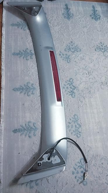 step rf3: Задний спойлер Toyota — 1