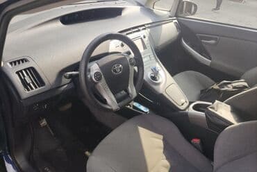 шумоизоляция для машины: Toyota Prius: 2015 г., 1.8 л, Вариатор, Гибрид, Седан — 6