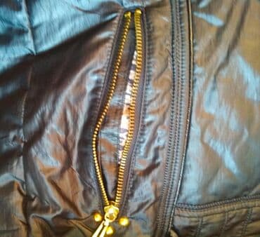 Бекерге берем: Обмен на продукты : зимние и деми куртки женские от 46-48 до 50-52р. — 14