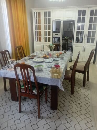 малазийский стол и стулья: Табуретка, Б/у, Дерево, Не раскладной — 2