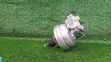 Тормознои ваккум Е65 29 67 7 —— Год 2004 В отличном состоянии, очень