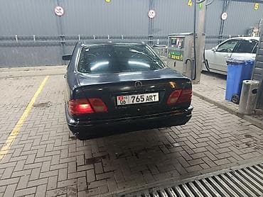 каропка свик: Mercedes-Benz E-Class: 1998 г., Седан — 5
