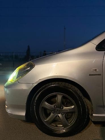 1: Honda Stream: 2005 г., 1.7 л, Автомат, Бензин, Универсал — 8