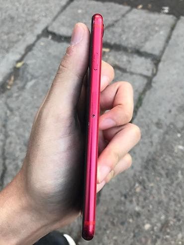 iphone zr: IPhone SE 2020, Б/у, 64 ГБ, Красный, Чехол, 17 % — 7
