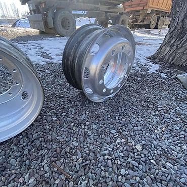 r17 lexus: Железные Диски R 22,5 отверстий - 10 — 2