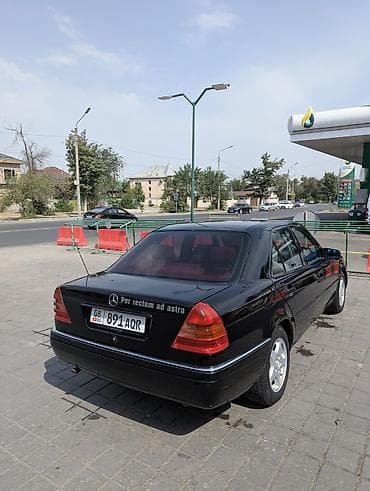 Продажа авто: Mercedes-Benz C-Class: 1993 г., 1.8 л, Механика, Бензин, Седан — 5