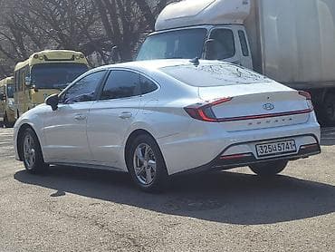 shadow line: Hyundai Sonata: 2021 г., Седан — 5