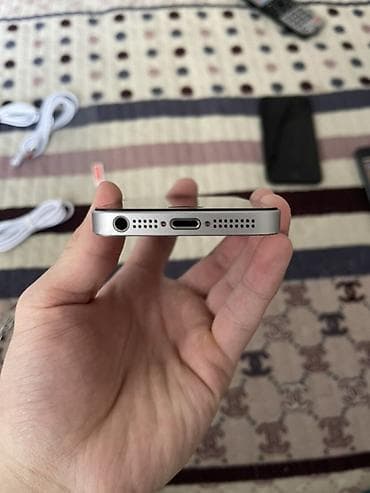 IPhone SE, 128 ГБ, Space Gray, Зарядное устройство, Чехол, 100 % — 6