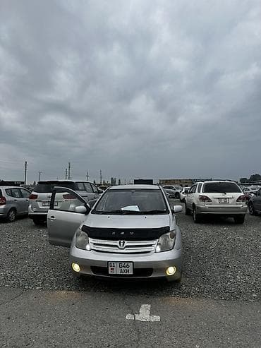Toyota Ist: 2002 г., 1.3 л, Автомат, Бензин, Хэтчбэк