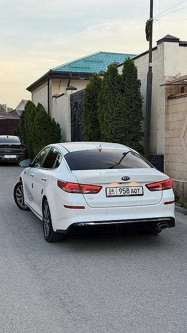 Kia Optima: 2019 г., Седан