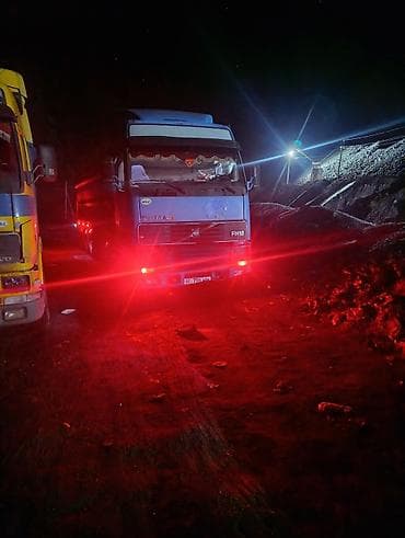 машина вольво: Тягач, Volvo, Без прицепа — 1