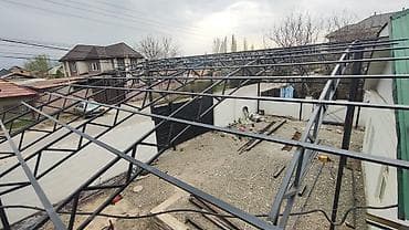 Навес/крыша на металлическом каркасе - Прочная сварная конструкция из