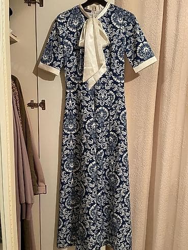 Платье, очень красивое. Длина макси. Выход 3 раза. Состояние очень at lalafo.kg Платье, очень красивое. Длина макси. Выход 3 раза. Состояние очень