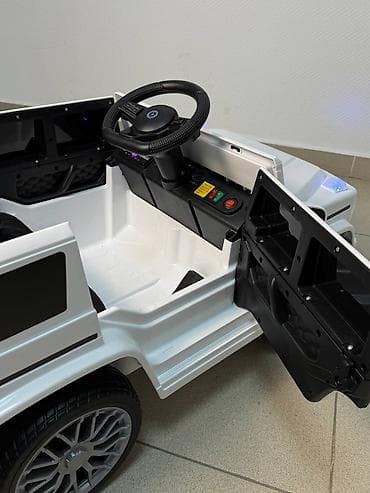 шуба жилетка: Детский электрокар, Новый — 1