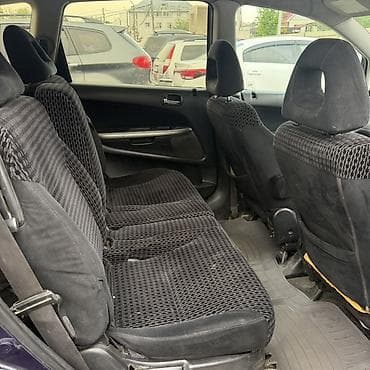 линолеум для авто: Honda Stream: 2003 г., 2 л, Автомат, Бензин, Минивэн — 8