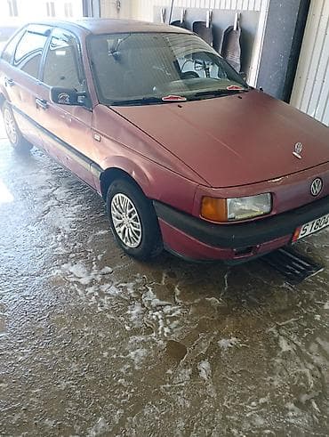 ct 200: Volkswagen Passat: 1988 г., 1.8 л, Механика, Бензин, Хэтчбэк — 1