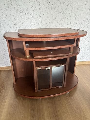 Тумба и подставка для телевизора, Б/у, Напольная, ЛДСП, Самовывоз, Платная доставка, цвет - Коричневый
