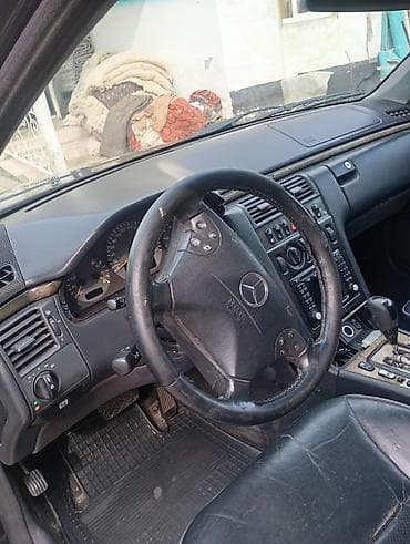 devo lasetti: Mercedes-Benz E-Class: 2001 г., Седан — 7