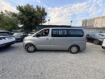 маши: Hyundai Starex: 2020 г., 2.5 л, Типтроник, Дизель, Минивэн — 3