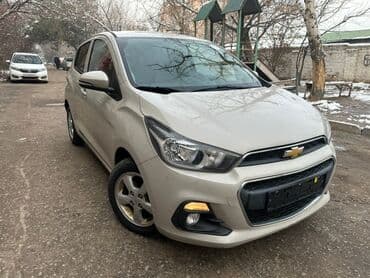 Chevrolet Spark: 2017 г., 1 л, Вариатор, Бензин, Хэтчбэк