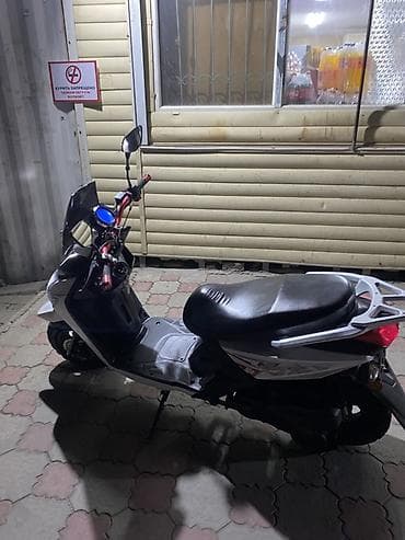 водный мото: Макси-скутер 150 куб. см, Бензин, Б/у — 6