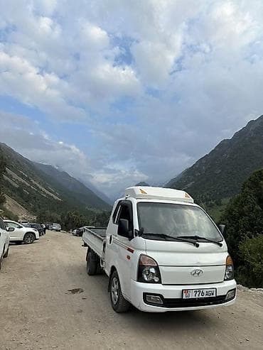 h 100: Легкий грузовик, Hyundai, Стандарт, Б/у — 3
