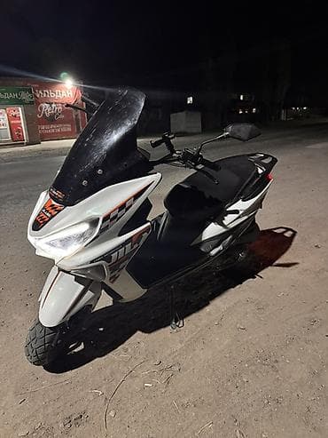 Мототехника: Скутер/максискутер городского класса - Кузов: белый с контрастными — 3