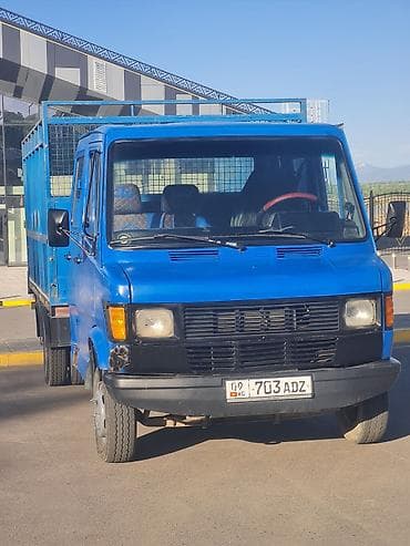 volkswagen t2: Легкий грузовик, Mercedes-Benz, Стандарт, 3 т — 3