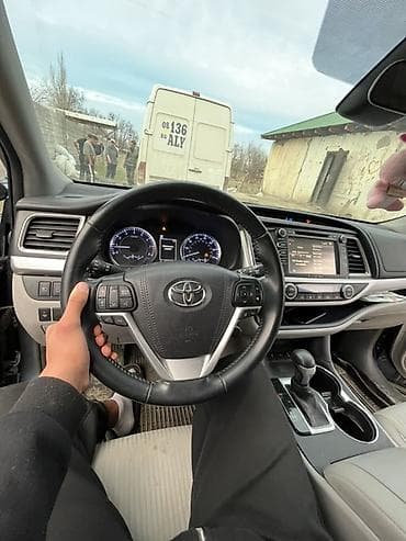экран саната: Toyota Highlander: 2019 г., 3.5 л, Автомат, Бензин, Кроссовер — 1