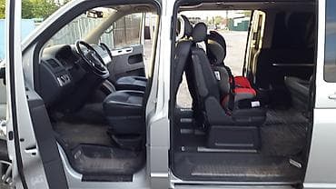 люк на бус: Volkswagen Multivan: 2010 г., 2 л, Автомат, Дизель, Минивэн — 1