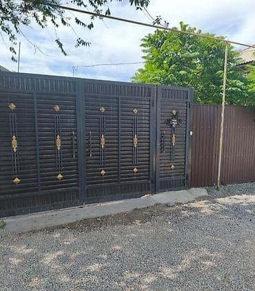 дом беловотиский: Продается дом 4 комнаты. S=80m2. Участок 8 сот.Цена 155т.$. Торг при — 1
