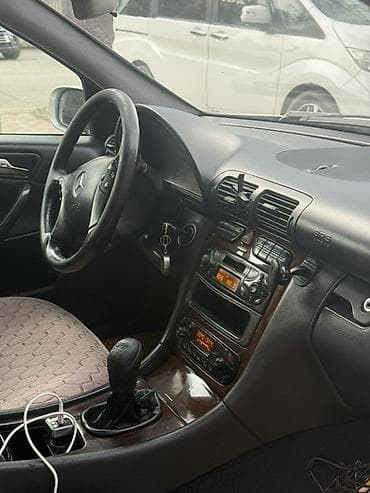 m111 2 2: Mercedes-Benz C-Class: 2001 г., 3.2 л, Ручные, Бензин, Седан — 6