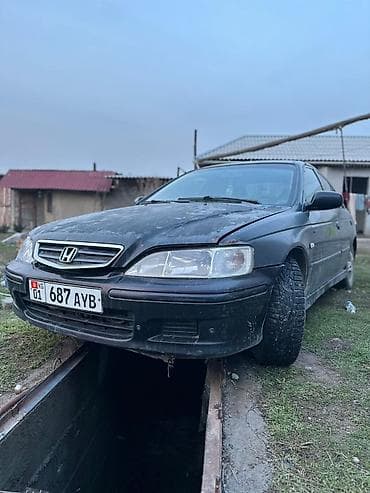 Honda: Honda Accord: 2000 г., 2 л, Механика, Бензин, Седан — 9