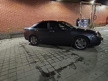 Honda Accord: 2004 г., 2 л, Автомат, Газ, Седан — 2