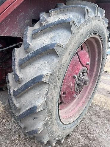 мотор скутер: Трактор колесный с кабиной Описание: - Полный привод 4х4, передний — 4