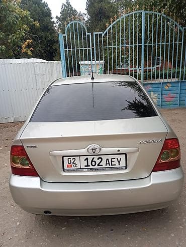 Toyota Corolla: 2005 г., Механика, Бензин, Седан