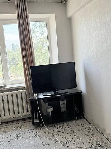 тв тумба: Тумба и подставка для телевизора, Б/у, Напольная, цвет - Черный — 1